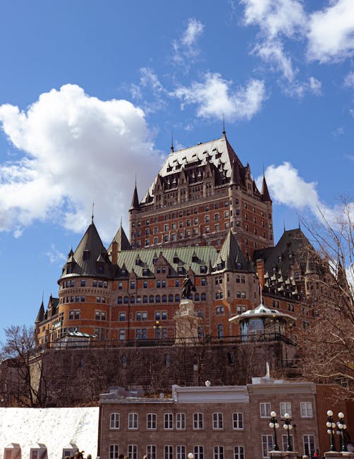 Comment améliorer la cybersécurité à l'ère du télétravail : stratégies et outils essentiels - cybersécurité télétravail Québec, solutions cybersécurité PME, outils cybersécurité 2023, prévention cyberattaques télétravail, stratégies sécurité informatique, logiciels sécurisation données Québec, VPN sécurisé télétravail, formation cybersécurité employés, risques cybersécurité télétravail, protection des données personnelles en ligne